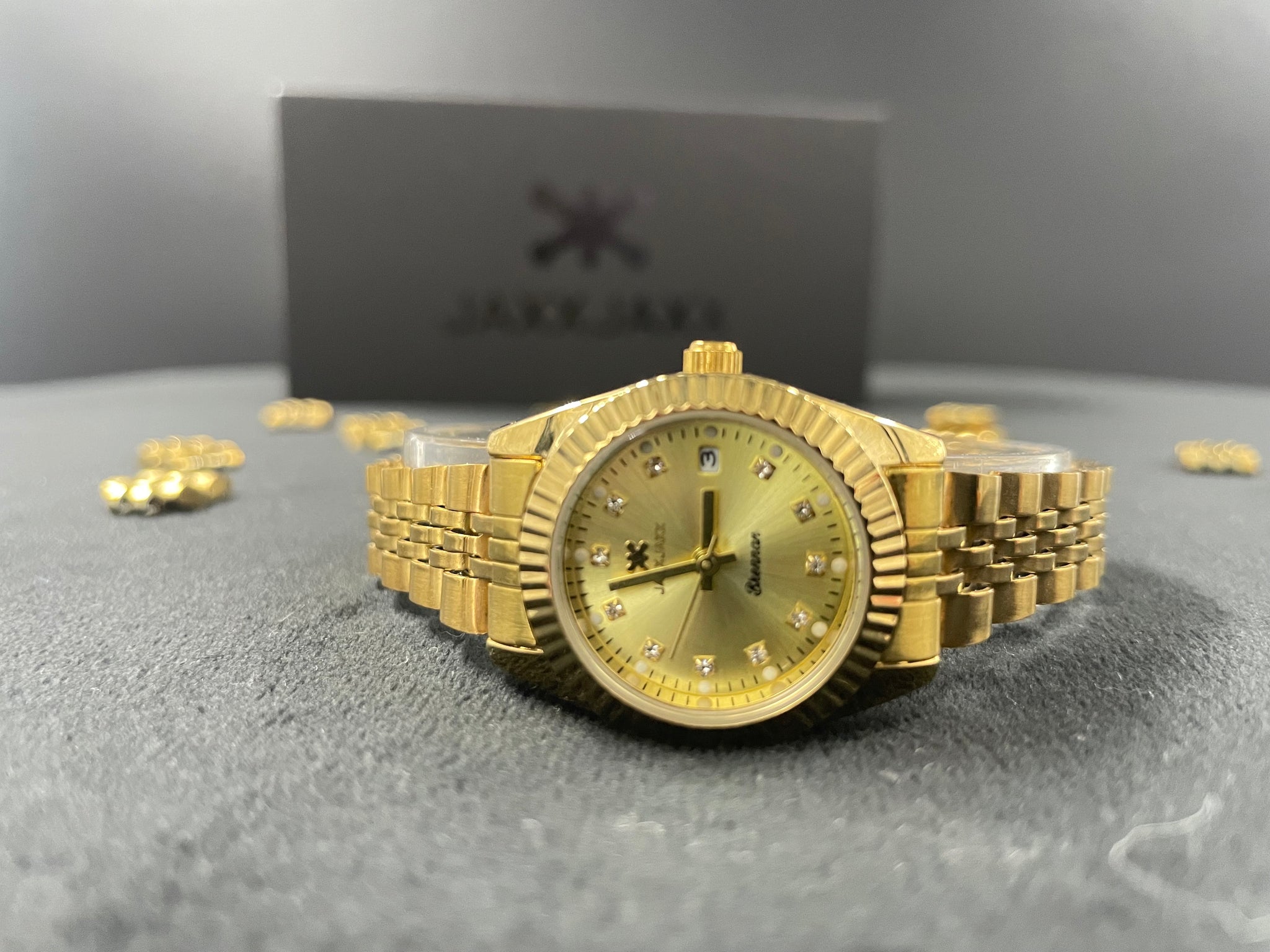 Jaxx watch outlet gold price